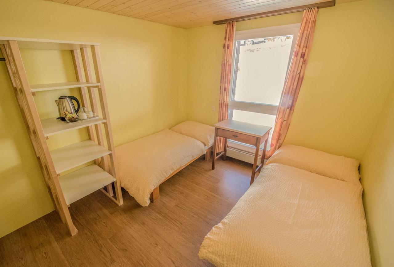 Schutzenbach Backpackers For Adults 18-35 Hostel Lauterbrunnen Bagian luar foto