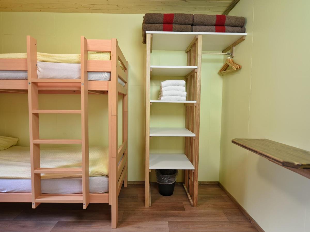 Schutzenbach Backpackers For Adults 18-35 Hostel Lauterbrunnen Bagian luar foto